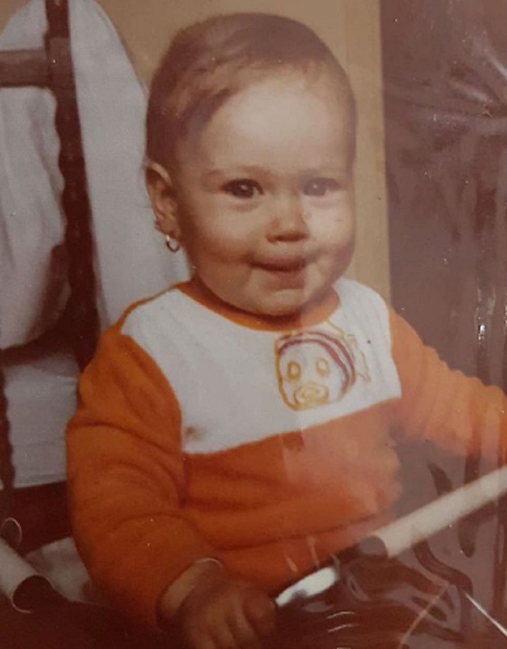 Znate li ko je beba sa slike?