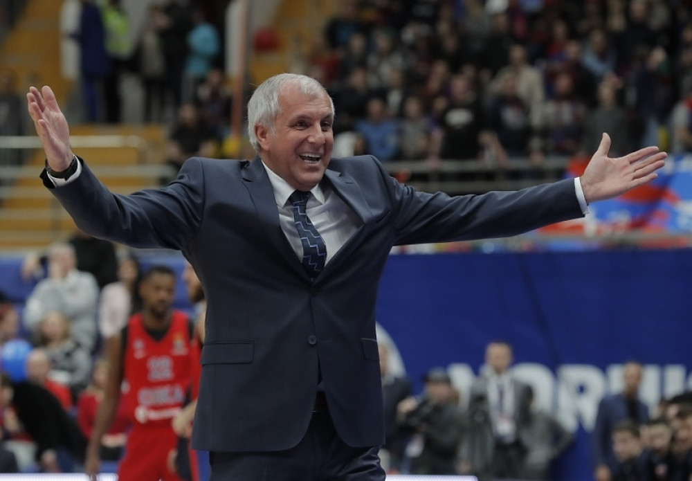 Buknuo novi rat, između igrača i navijača , zbog srpskog stručnjaka (FOTO)