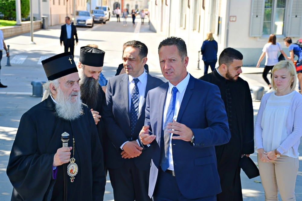 Slovenačka novinarka napada Srpsku crkvu