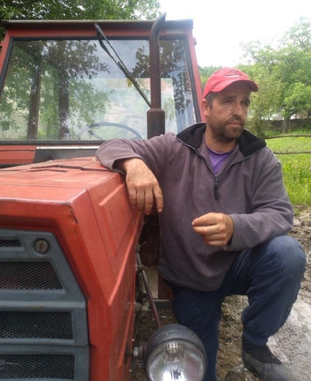 Traži da u zatvor, na izdržavanje kazne, povede i krave, svinje i kokoške!