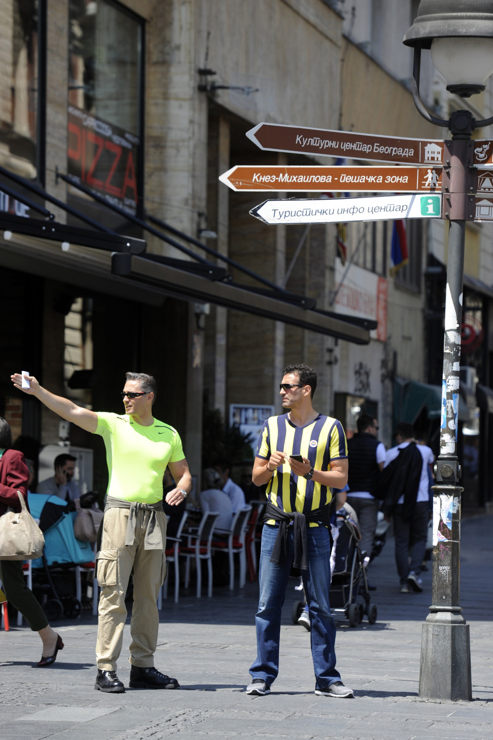 Srbi na putovanjima vole da treniraju sport specifičan samo za naše područje! Ovo su najčešći zahtevi!