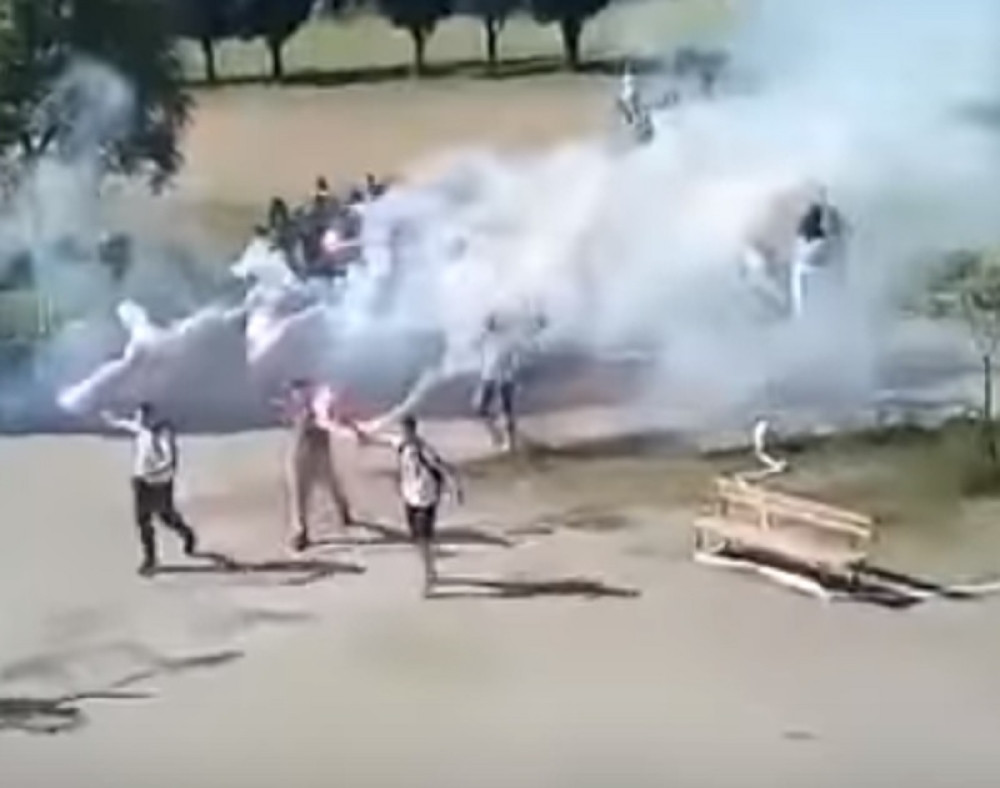 Učenici umalo za rastanak zapalili školu