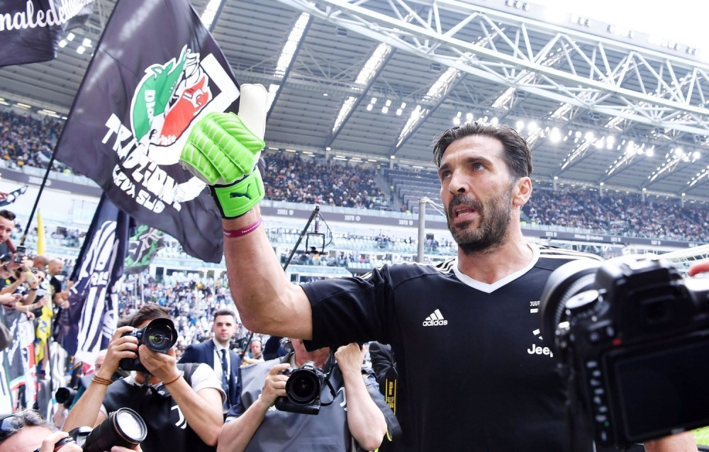 Juventus se opasno nameračio na ovog golmana, stiže novi Bufon? (FOTO)