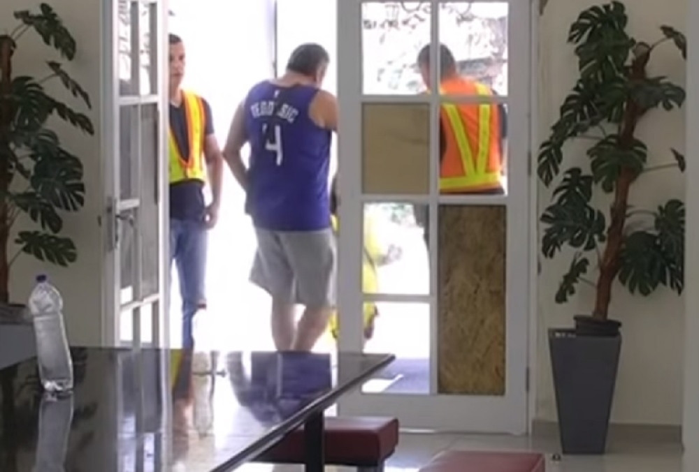 Miki brutalno napao Baneta, obezbeđenje ne izlazi iz Zadruge