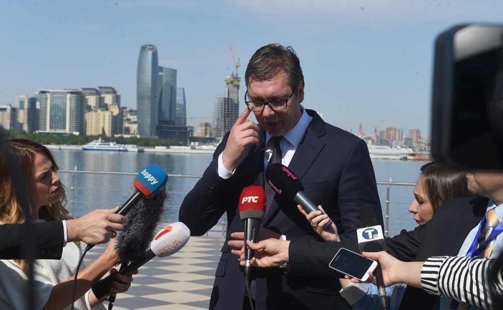 Vučić: Ne treba crkva da donosi ključne političke odluke