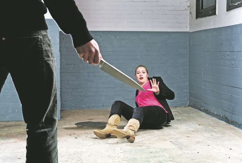 Zaostaloj devojci napravio dete!