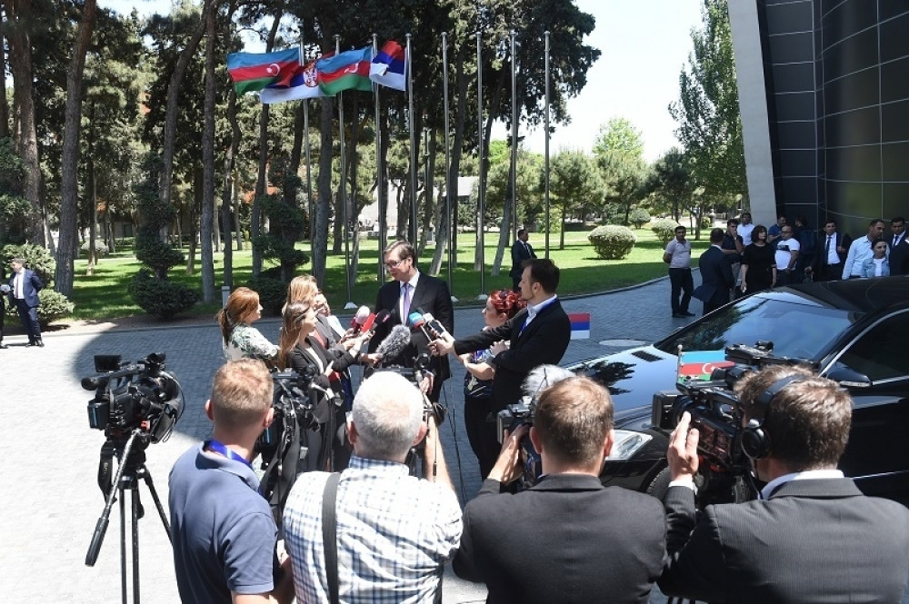 Vučić: Bilo bi dobro da Prištinu umire njeni "nalogodavci"