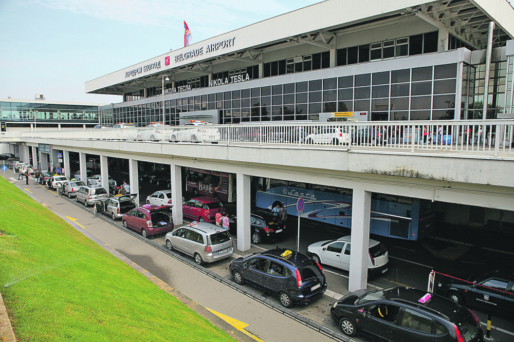 Evo šta su policajci otkrili, završena višesatna potragra u avionu Lufthanze!