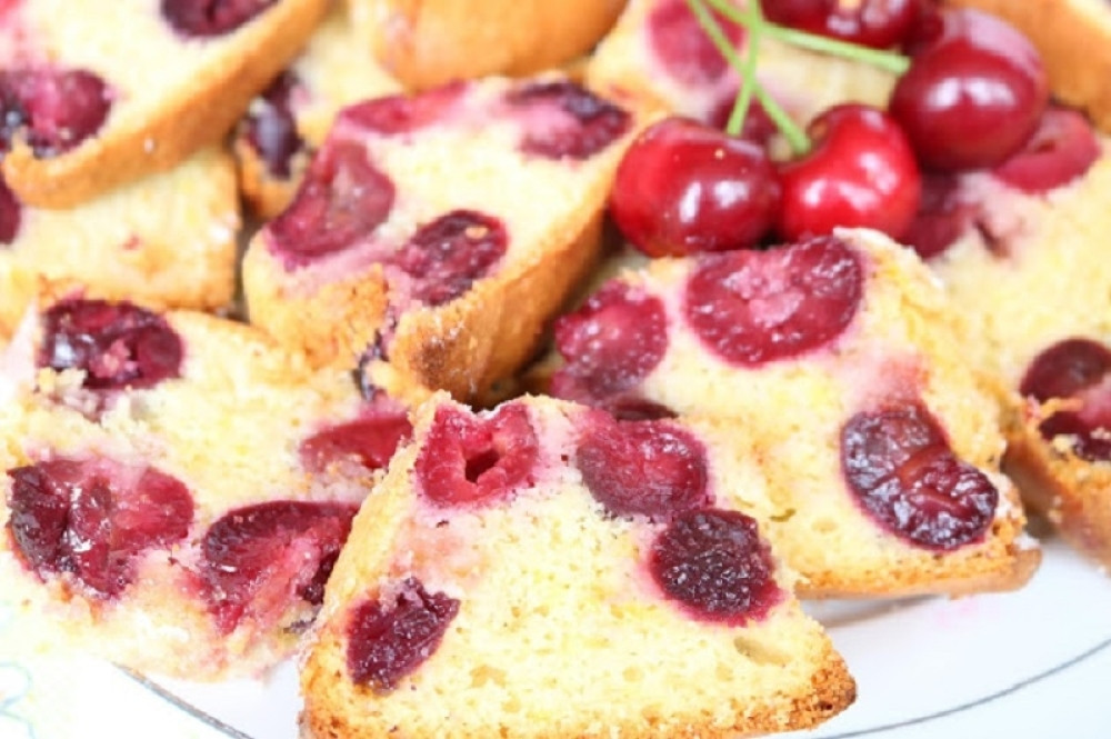 Kolač sa trešnjama