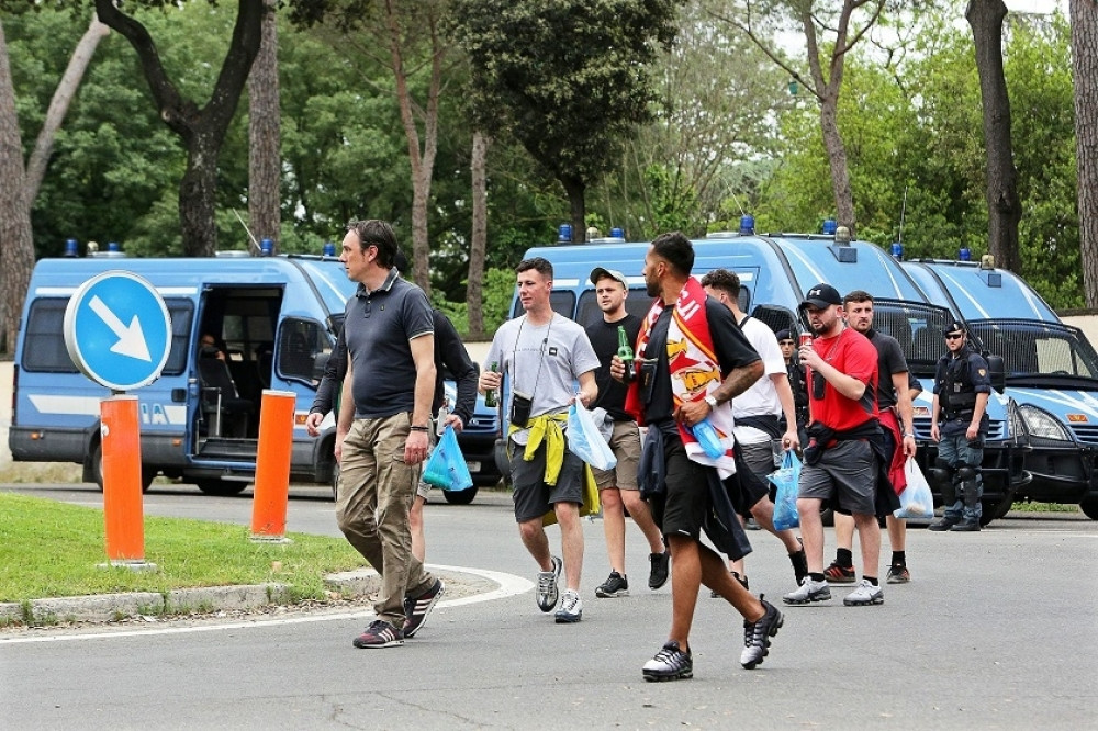 Navijači Liverpula već dobili batine u Kijevu