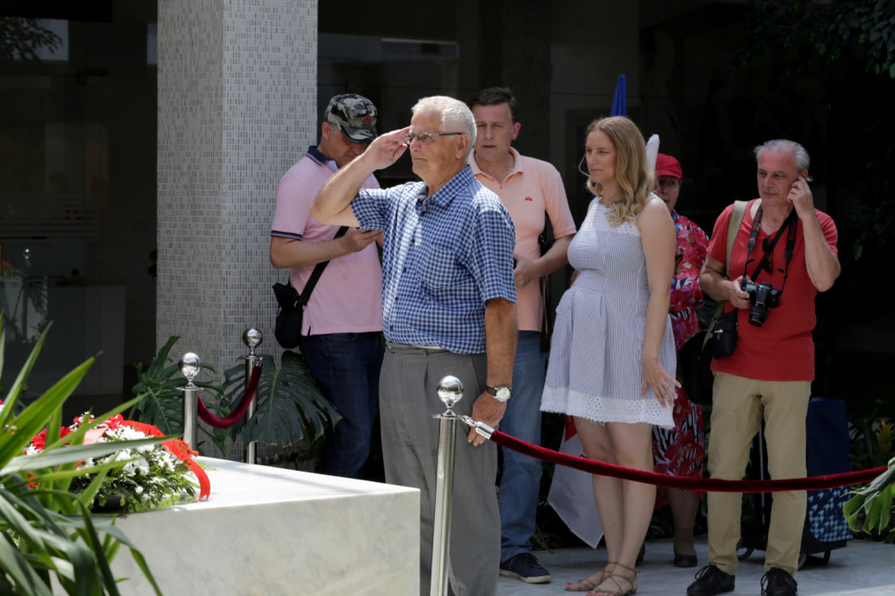 Nekada ga je slavila cela Jugoslavija, a priča o njegovoj proslavi krije najveći APSURD u Titovom životu!