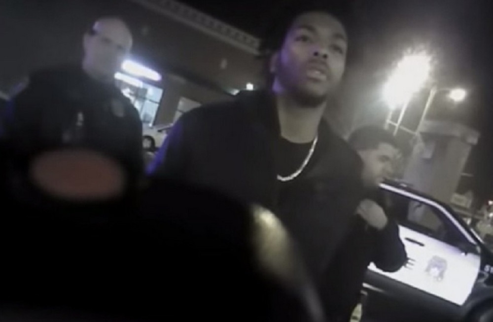 Policajci zbog čudnog parkiranja napali NBA zvezdu elektrošokom! (VIDEO)