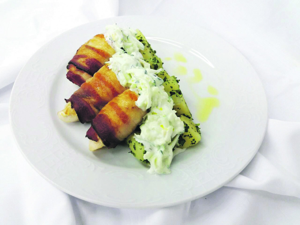 Rolovana piletina sa sosom od jogurta