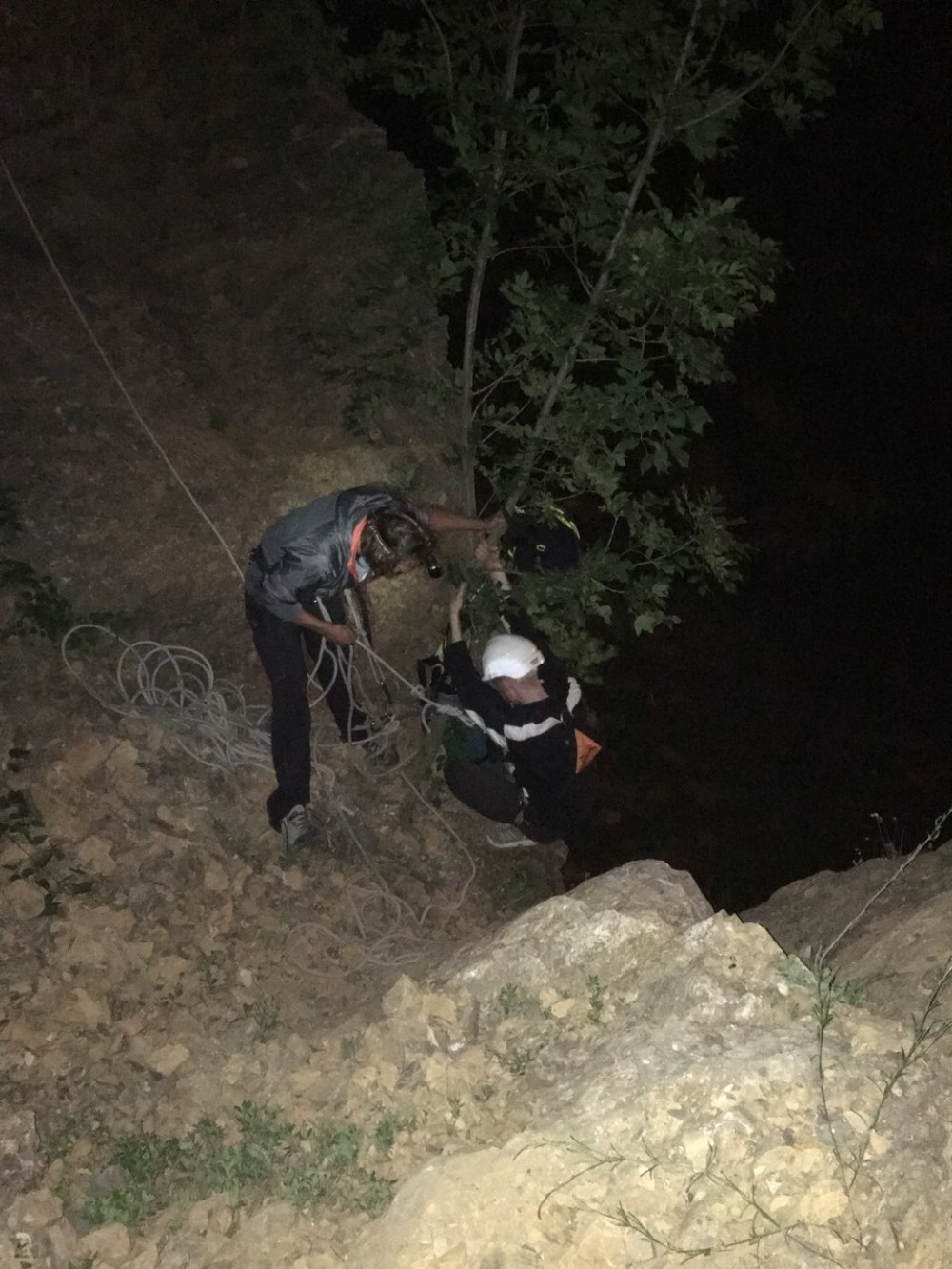 Spasila tri maloletnika