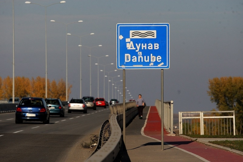 Udes kod Pupinovog mosta sa tragičnim ishodom - MOTOR muškarca prepolovljen na dva dela!