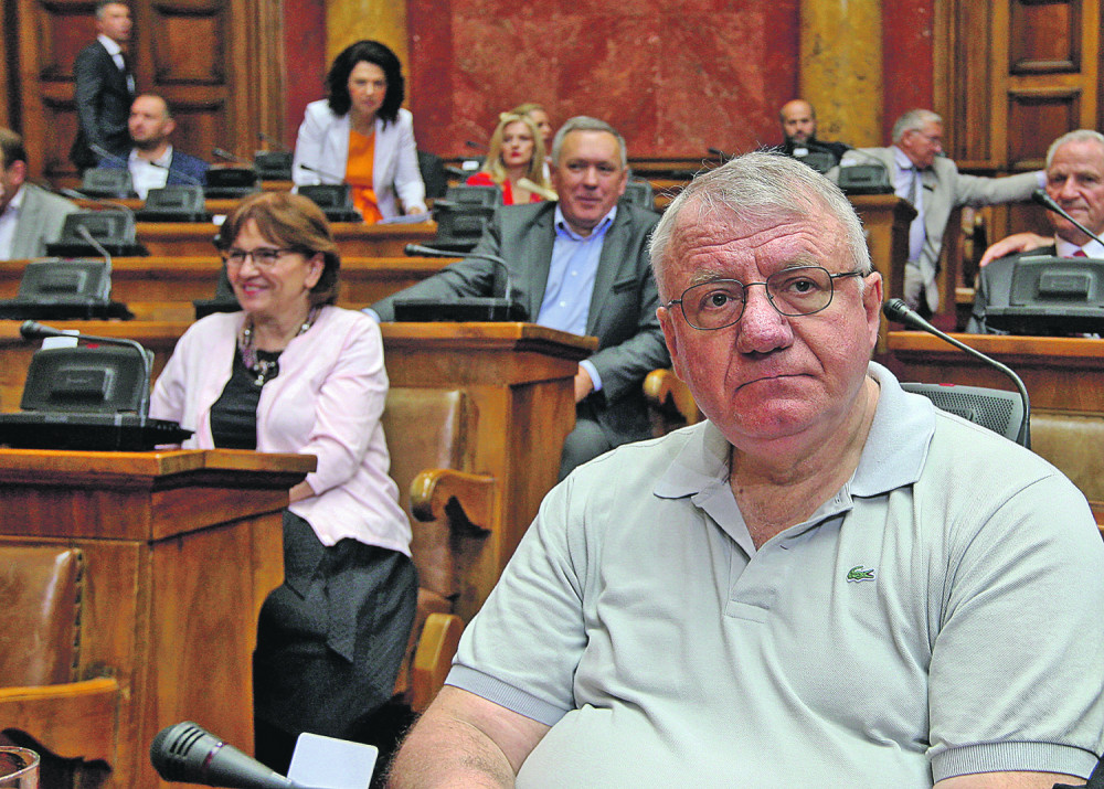 Šešelj i Zorana opet zaratili, PALE TEŠKE REČI!