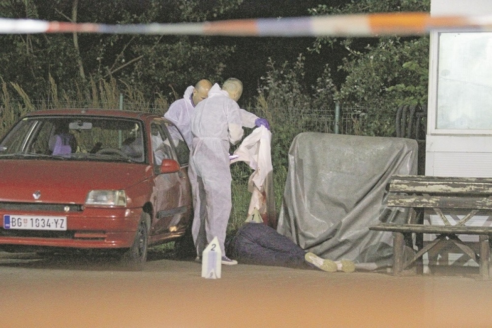 Lukin kum izrešetan sa 20 metaka!