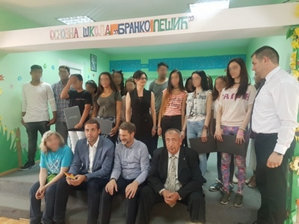 Deca migranti su bezbedni u Srbiji!