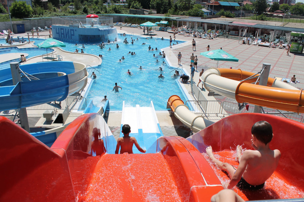 Nišlije pohitale na bazene!