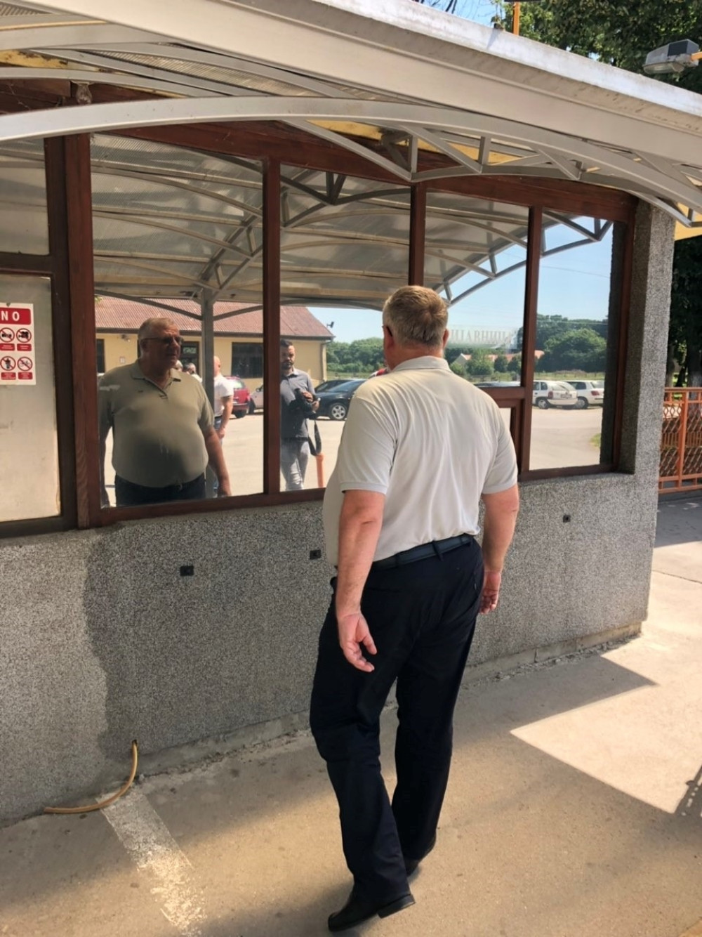 Šešelj ponovo u zatvoru (FOTO)