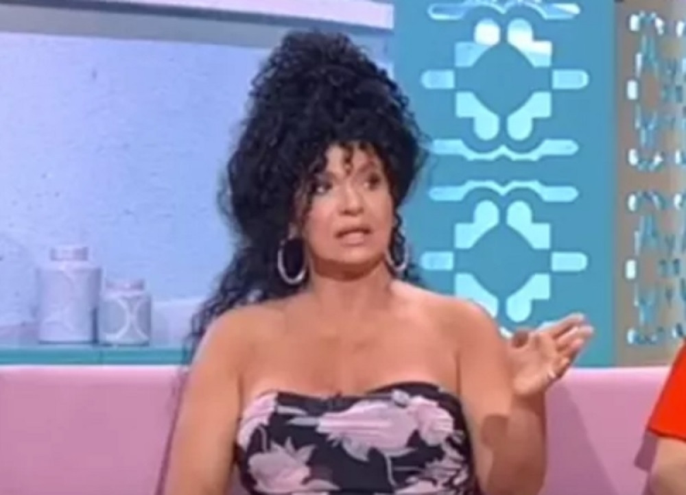 Lidija Vukićević skinula se gola, pa pozirala pored kamina, komentari pršte (FOTO)