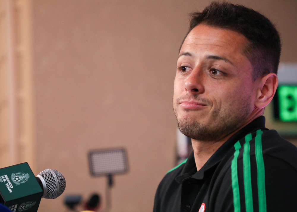 Meksička zvezda kapitenu Velsa slomila rebra i probušila pluća! (FOTO)