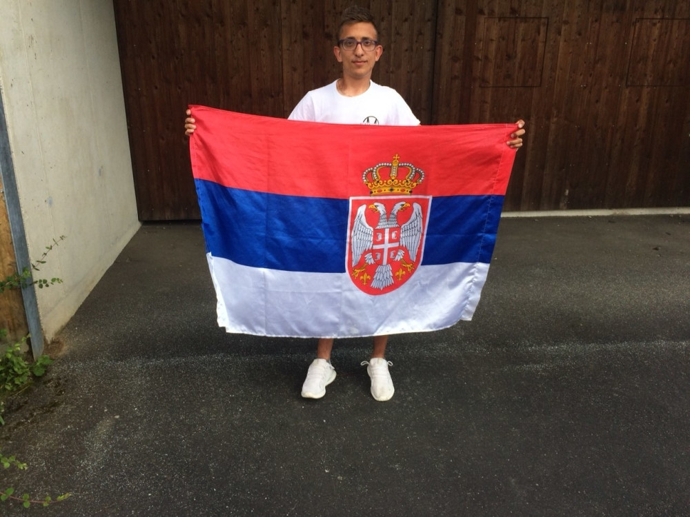 Srbi iz Austrije dočekali "orlove" kao bogove!