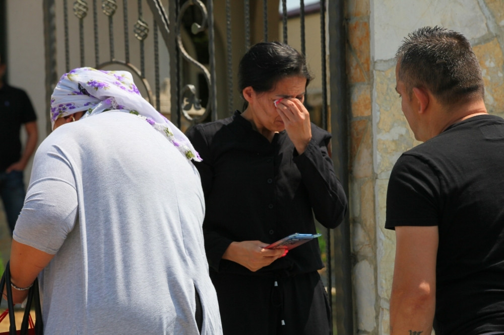 Sinanova ćerka podelila NIKAD VIĐENU sliku, njene reči KIDAJU DUŠU!