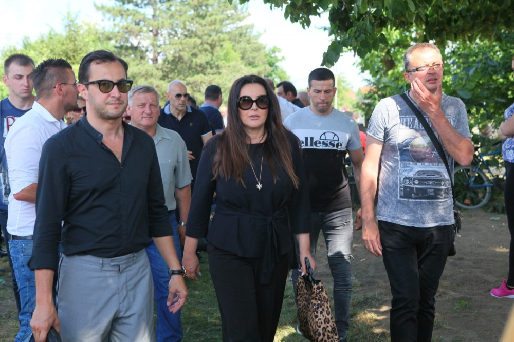 Dragana Mirković krenula da priča o Sinanu, pa briznula u plač!