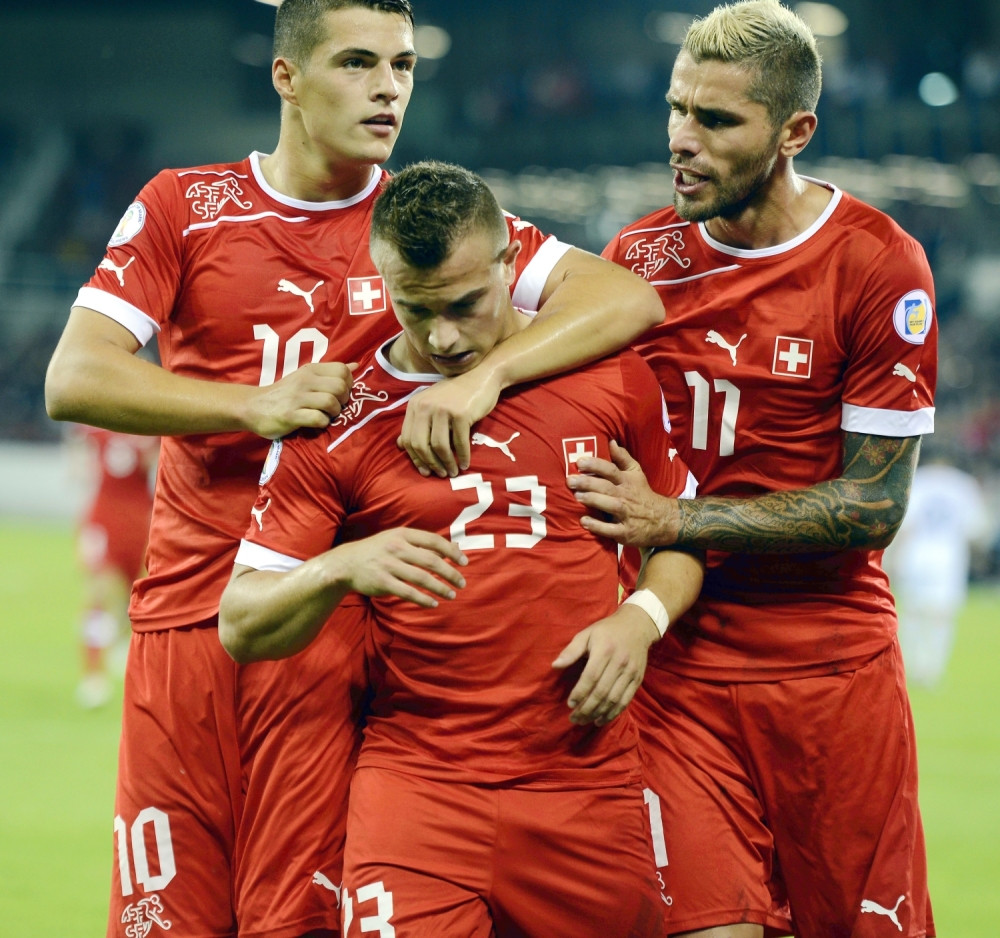 Federer NAPAO ZVEZDE s Kosova, evo KAKO su mu ODBRUSILE!