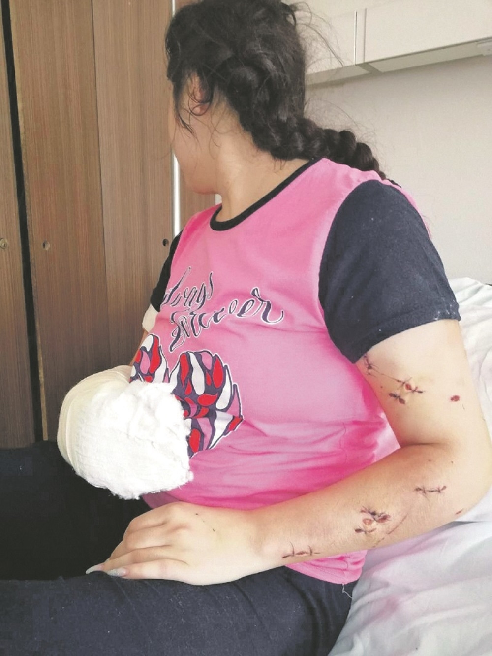 POTRESNO~"Oblivena krvlju pokušala sam da ustanem, stariji sin me je dozivao, mlađi puzao ka meni"