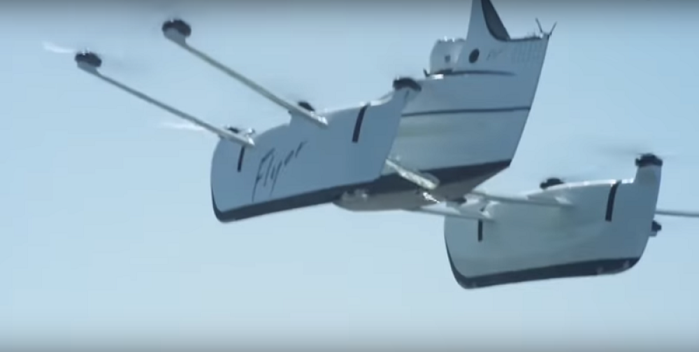 Leteći automobili doleću