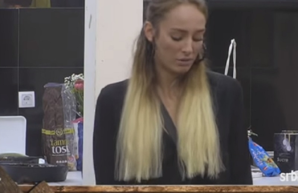 UŽAS, KATASTROFA! Procurila slika Luninog međunožja! Nije želela da ovo dospe u javnost! (FOTO)