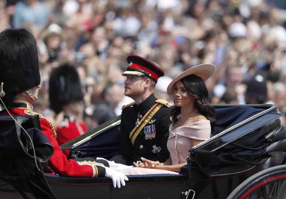 Megan nabacila kiseo osmeh, a Hari BESAN kao ris! O ovom detalju BRUJI ČITAV SVET! (VIDEO)