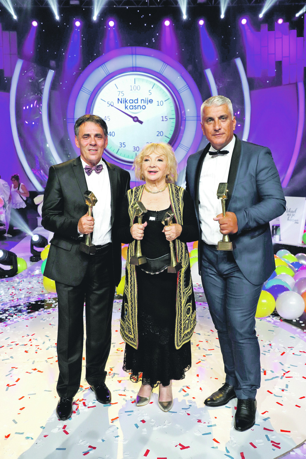 Dobrila: Imam devedeset, a pevaću još trideset godina!