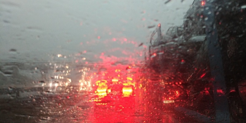 Dok je Srbija pod uticajem tropske vrućine, u Evropi besni NEZAPAMĆENO NEVREME! (VIDEO)