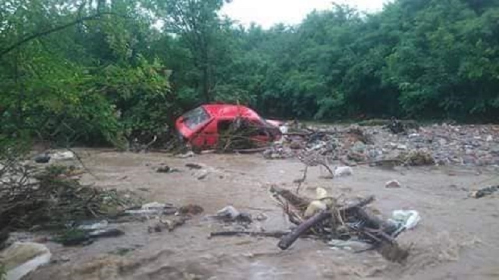 Skočili smo iz kreveta, prizor koji sam video UTERAO MI JE STRAH U KOSTI!