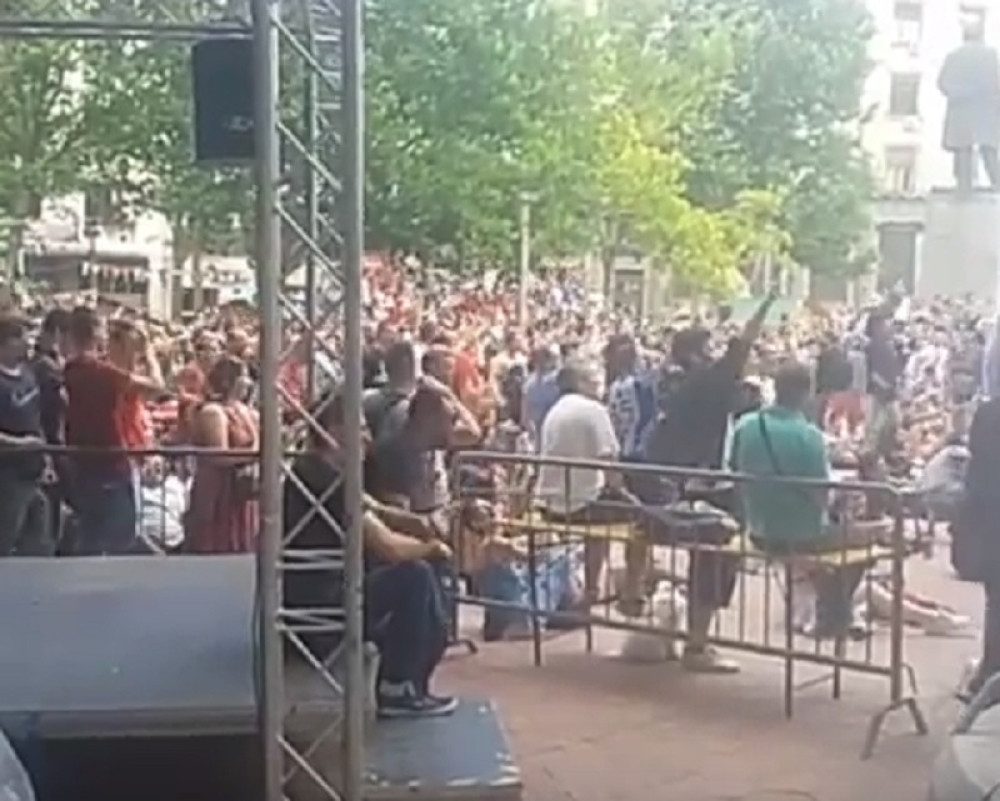 Ovako je Beograd proslavio BOMBU Kolarova!