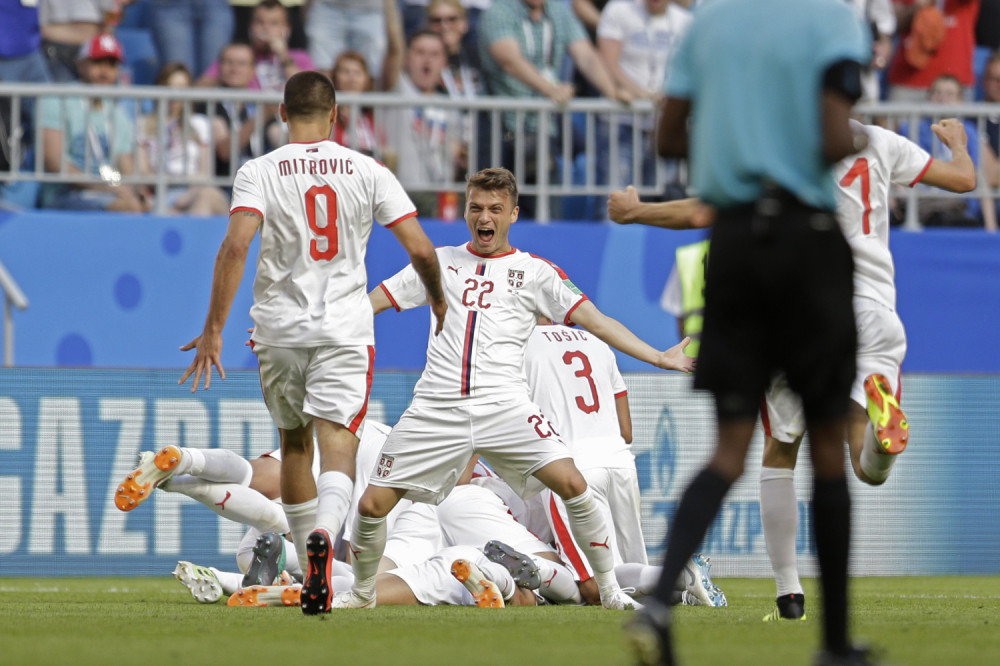 Mitrović posle driblinga uradio nešto zbog čega su se svi POKOČILI od smeha!