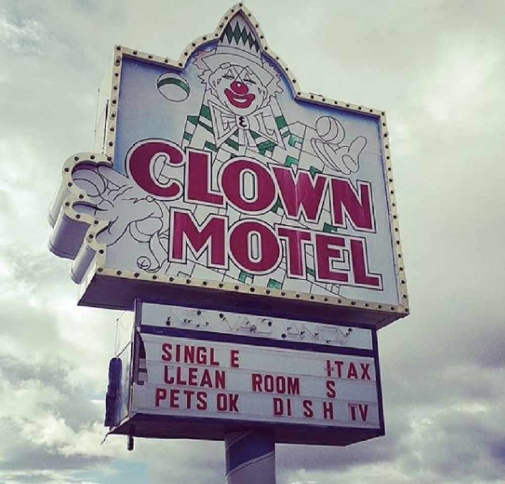 Ovo je najjeziviji motel na svetu, ljudi se KUNU da DUHOVI PROGANJAJU GOSTE