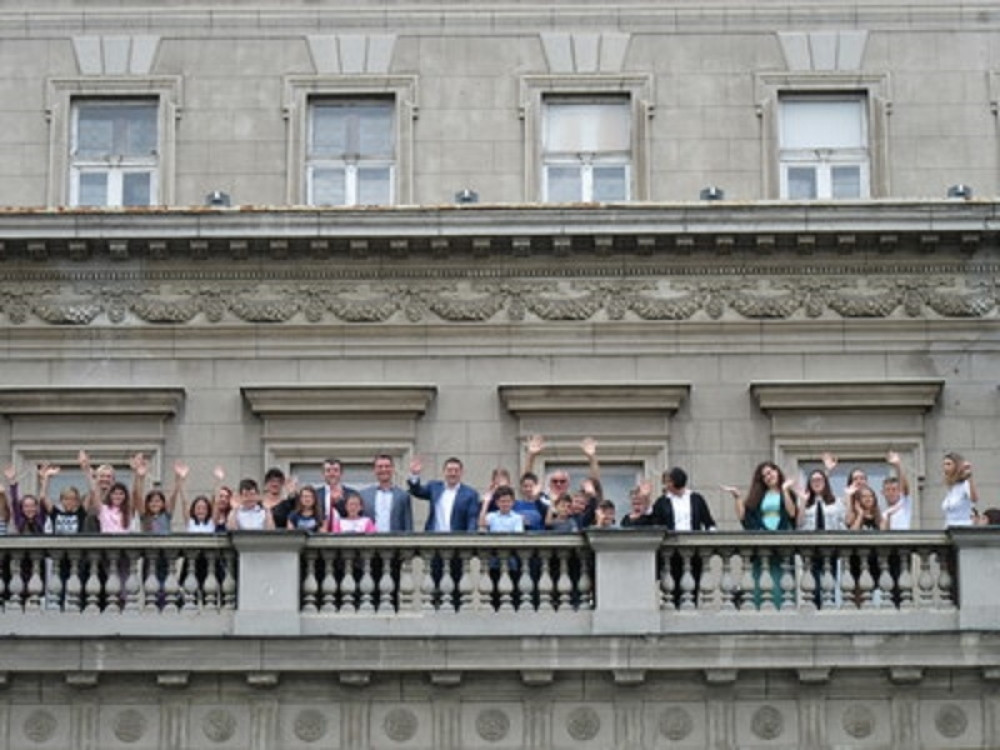 Grad ugostio decu iz Hrvatske