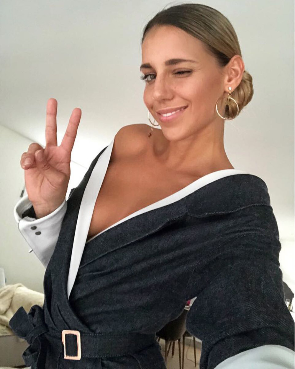 Srpkinja prodaje nošene gaćice da bi prikupila novac! (FOTO)