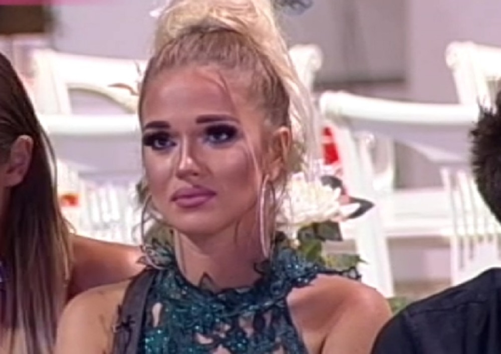 Otkrivena VELIKA ISTINA o odrastanju Teodore Džehverović! Nije sve tako bajno...