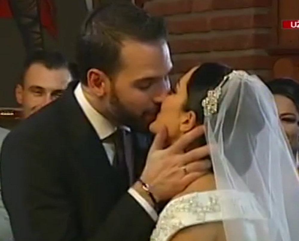 Mladenci rekli "DA", pao BRAČNI POLJUBAC!