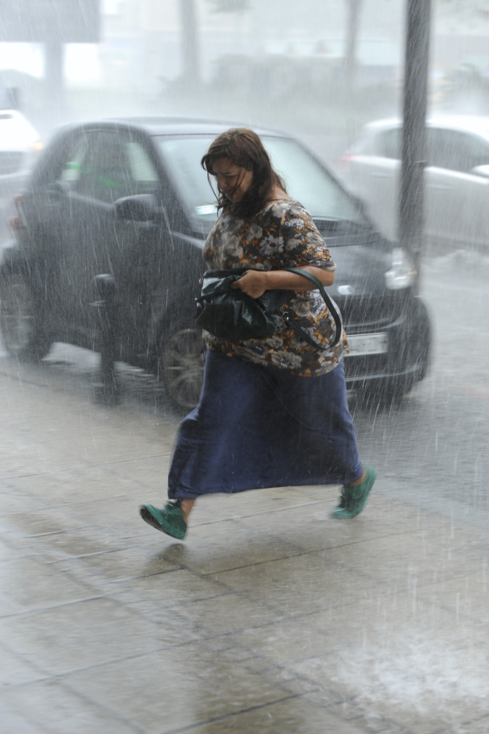 Oblačnost kreće sa severozapada, spremite se na žestoko nevreme! Ono što je RHMZ najavio teško je i zamisliti