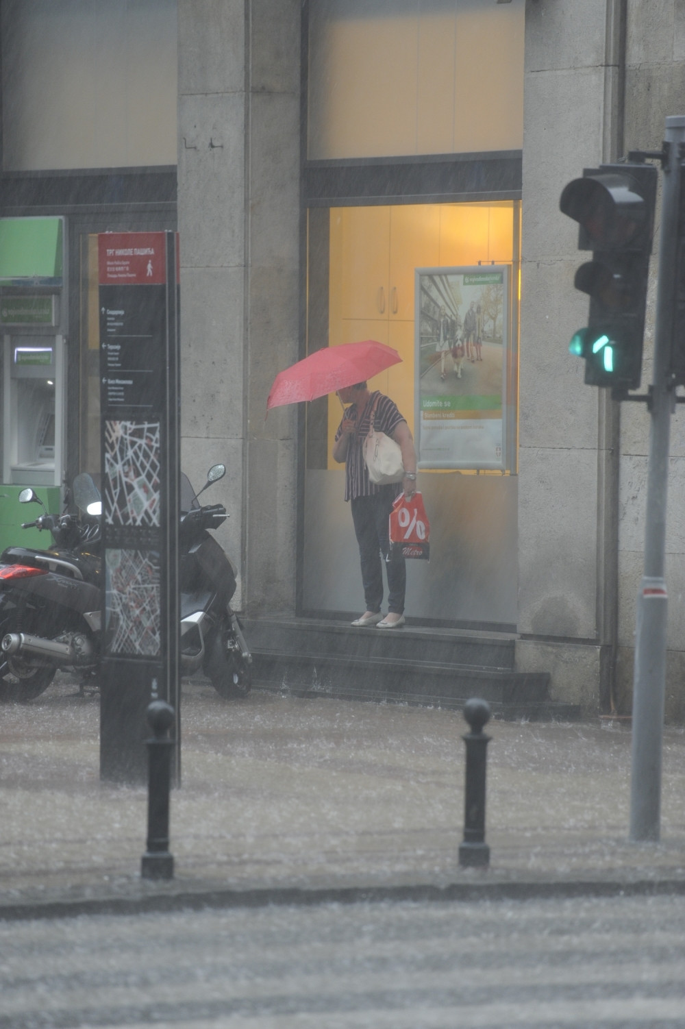 Tim za odbranu od nepogoda u najvišem stepenu pripravnosti, kreće veliko nevreme u čitavoj Srbiji!
