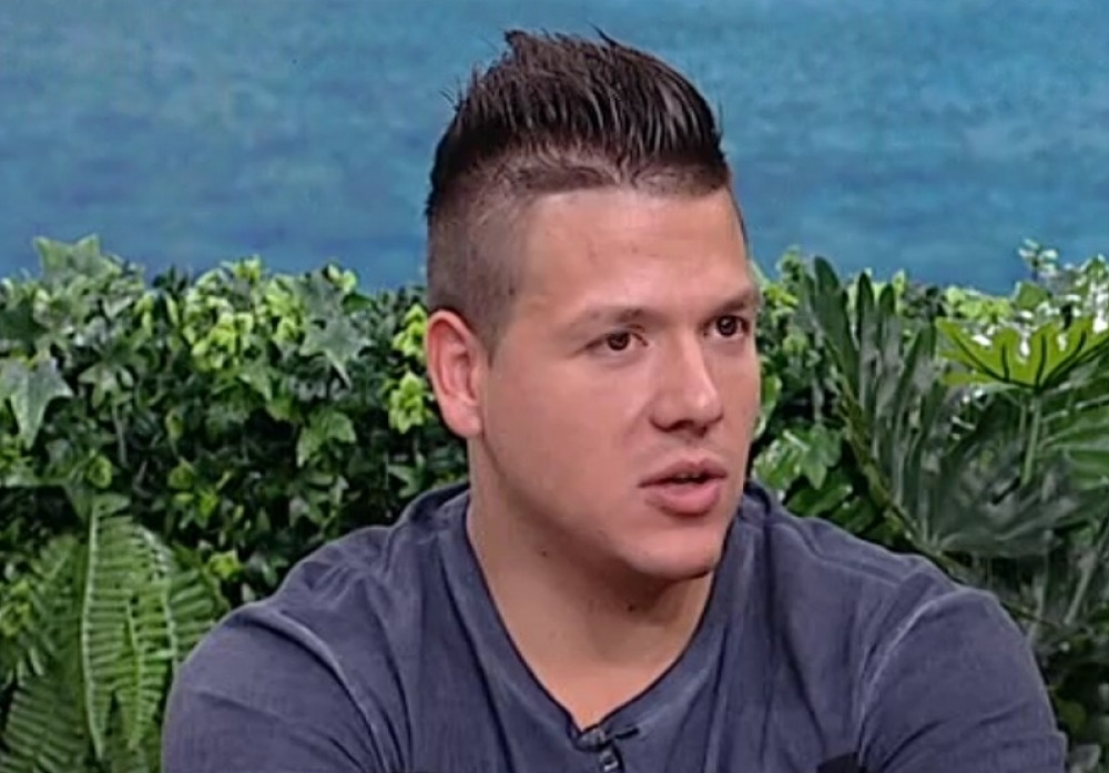 PRVI SNIMAK GDE SE SLOBINA DEVOJKA JASNO VIDI Ova lepotica zamenila je Kiju i Lunu! (VIDEO)