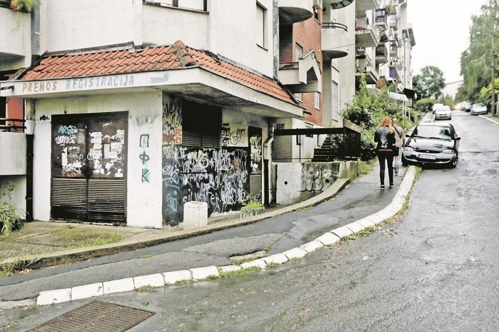 Savu izrešetali na kućnom pragu, kuma kaže da je PLATIO SVOJE GREŠKE!