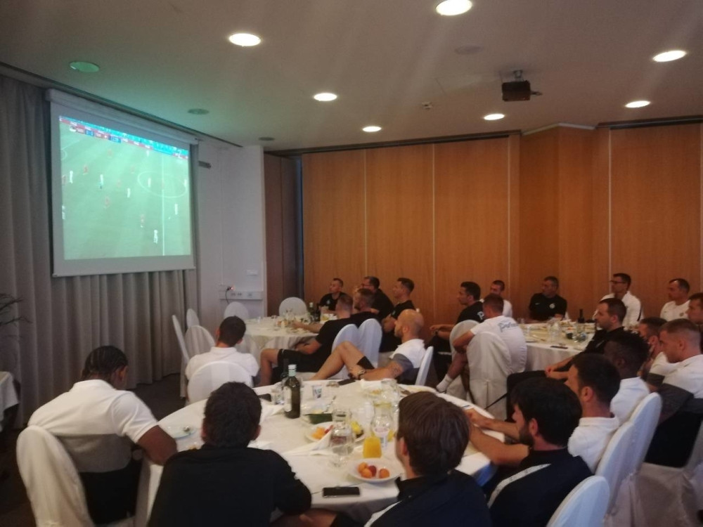 Pogledajte radost fudbalera Partizana posle gola Mitrovića (VIDEO)