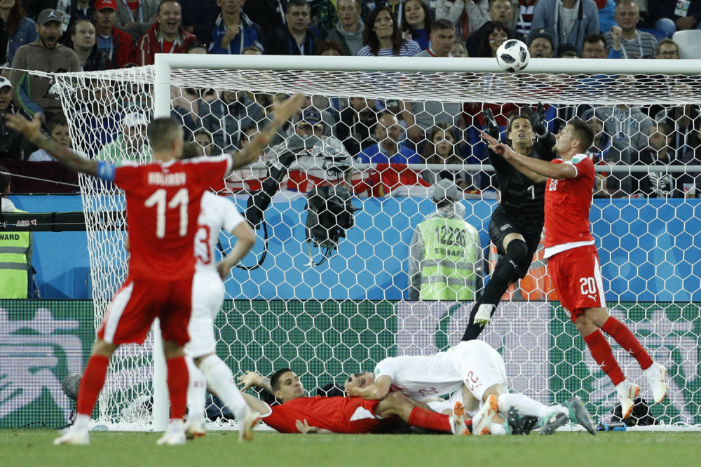Da li bi Srbija pobedila Švajcarsku da sudija nije opljačkao "orlove"